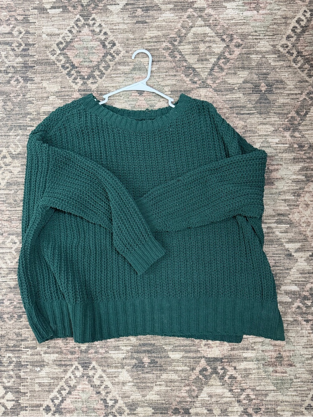 American Eagle Outfitters Dark Green Chunky Crewneck Sweater